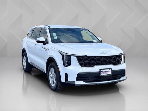 New 2026 Kia Sorento LX FWD image 3