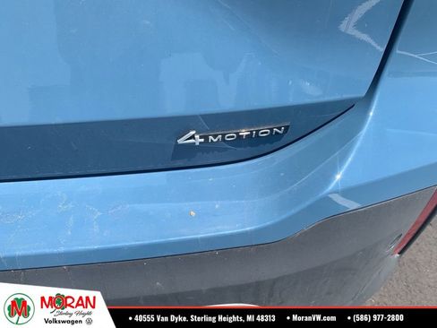Used 2025 Volkswagen Tiguan SE w/ Panoramic Sunroof Package AWD/4WD image 5