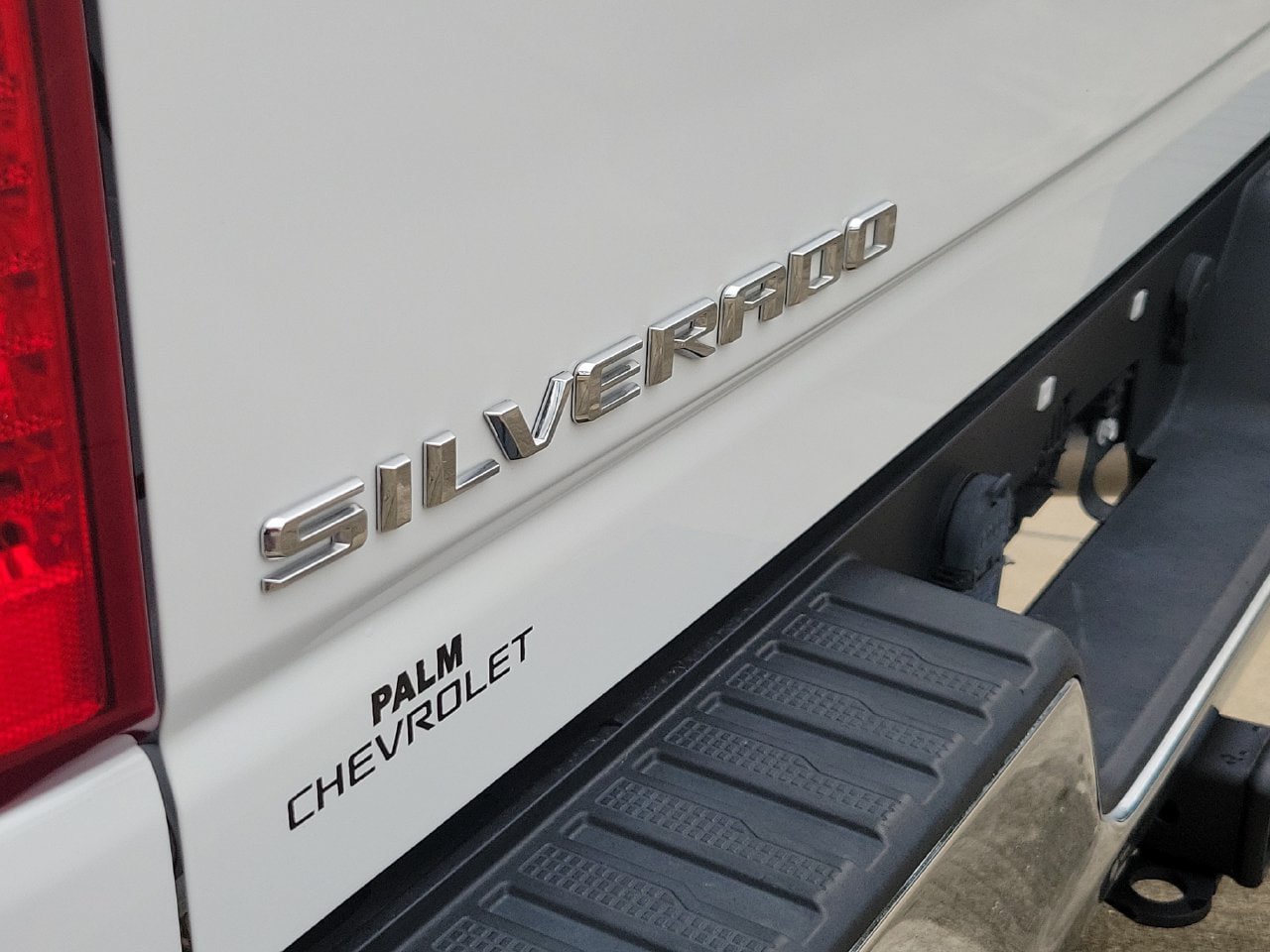 Used 2024 Chevrolet Silverado 2500 LT AWD/4WD image 6