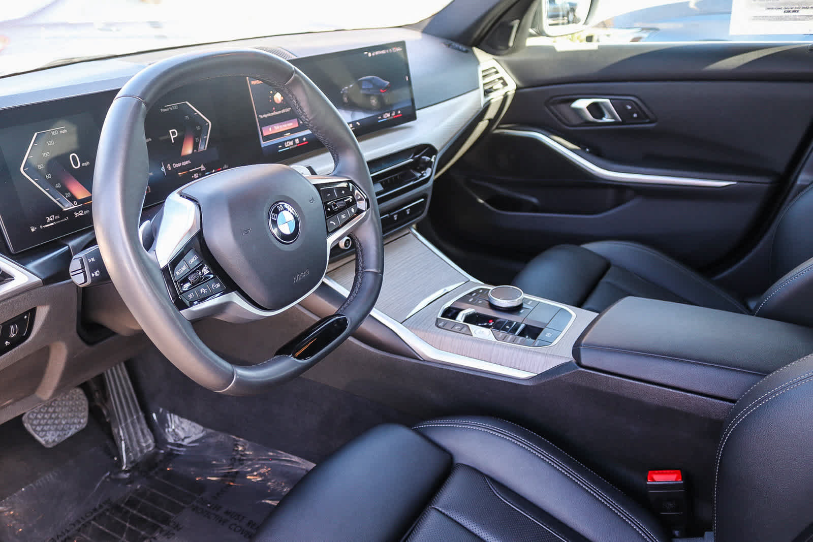 Used 2025 BMW 330i Sedan RWD image 17