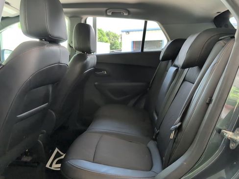 Used 2022 Chevrolet Trax LT w/ Driver Confidence Package AWD/4WD image 7
