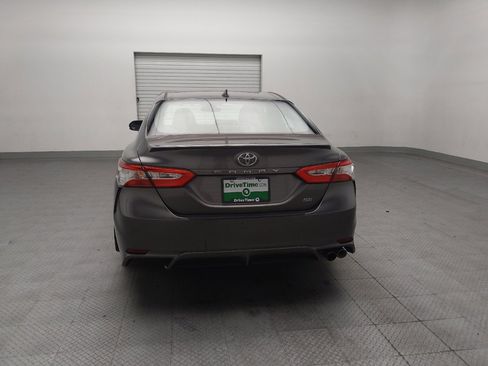 Used 2020 Toyota Camry SE FWD image 6