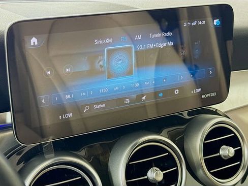 Used 2021 Mercedes-Benz GLC 300 4MATIC image 15