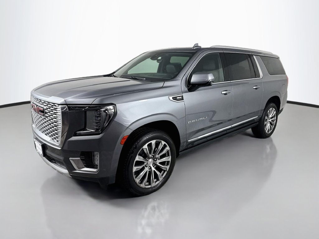 Used 2021 GMC Yukon XL Denali w/ Denali Premium Package AWD/4WD image 1
