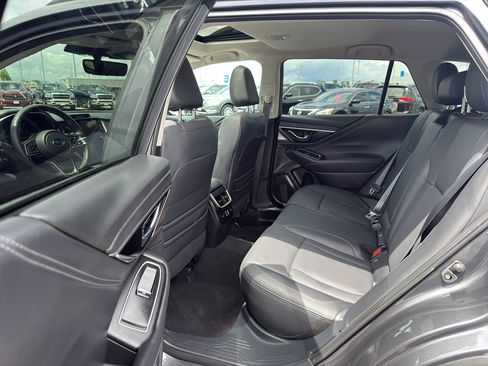 Used 2025 Subaru Outback Limited AWD/4WD image 29