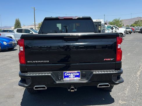 Used 2023 Chevrolet Silverado 1500 RST w/ Z71 Off-Road Package image 6