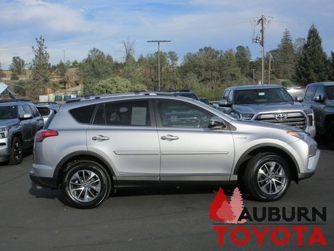 Certified 2017 Toyota RAV4 XLE image 3