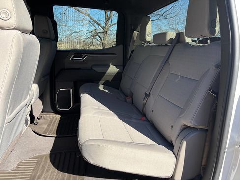 Used 2025 Chevrolet Silverado 1500 LT image 27