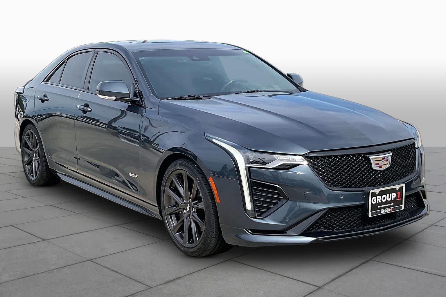 Used 2020 Cadillac CT4 V w/ Climate Package RWD image 2
