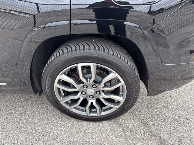 Used 2023 GMC Terrain Denali w/ LPO, Floor Liner Package AWD/4WD image 6