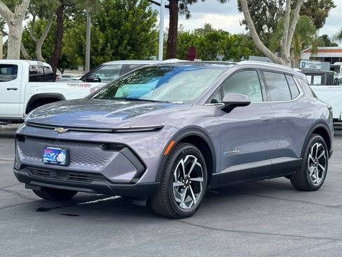 New 2026 Chevrolet Equinox EV LT FWD image 3