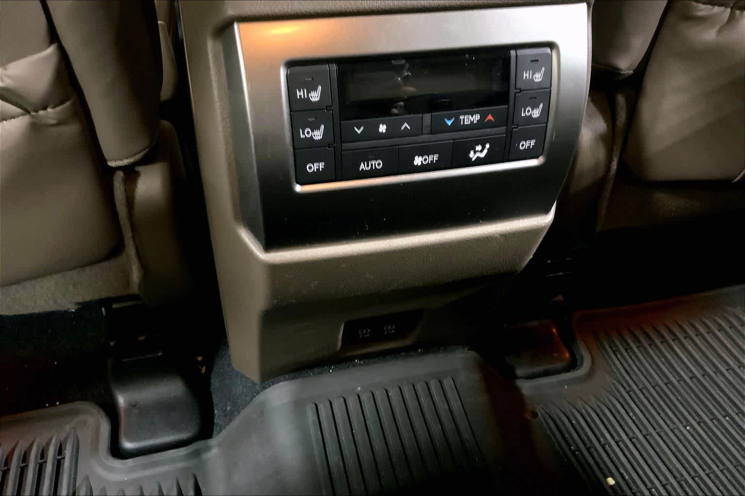 Certified 2023 Lexus GX 460 Premium w/ Premium Package AWD/4WD image 34