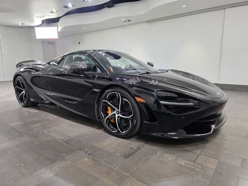 New 2025 McLaren 750S Spider RWD image 24