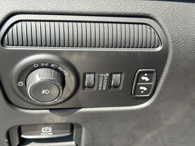 Used 2022 Jeep Grand Wagoneer Series I AWD/4WD image 18