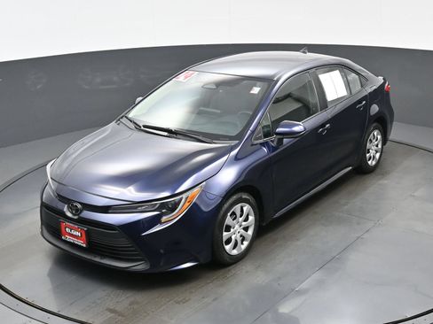 Used 2024 Toyota Corolla LE FWD image 35