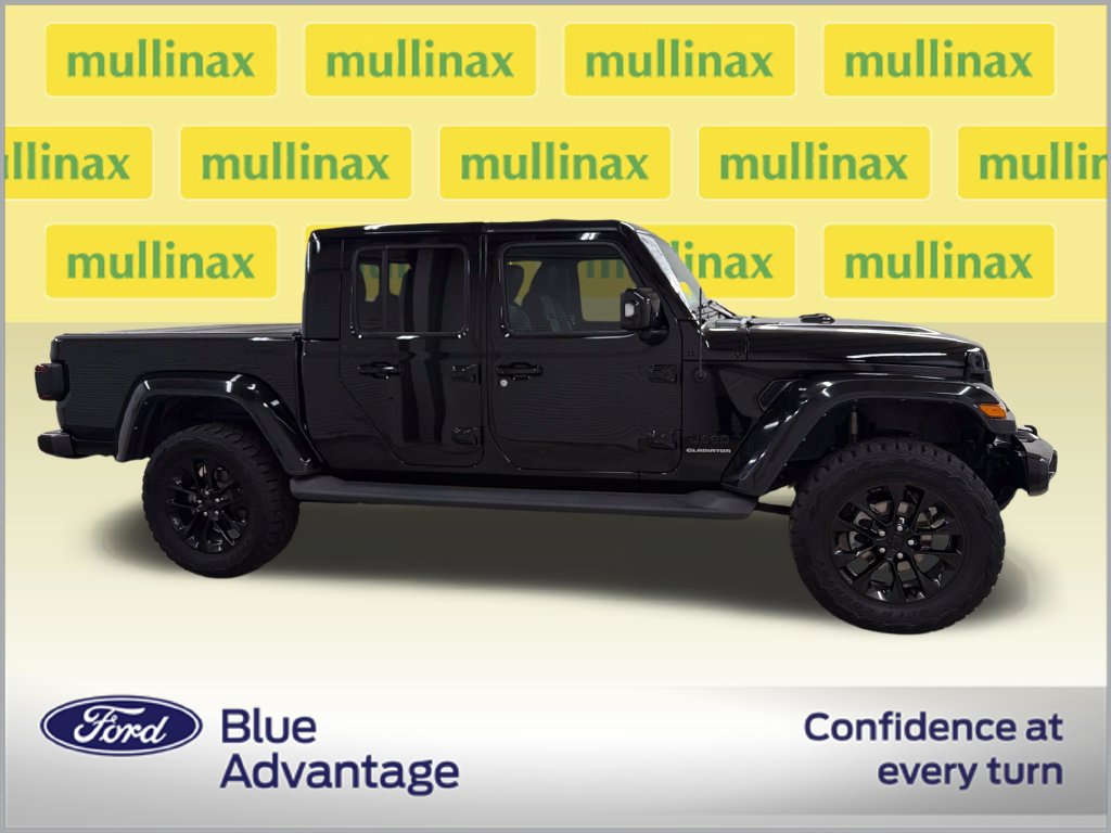Used 2022 Jeep Gladiator Overland AWD/4WD image 2