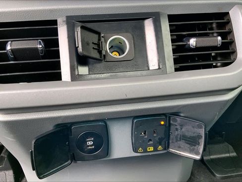 Certified 2024 Ford F150 XLT w/ Mobile Office Package image 33