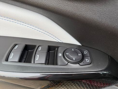 Used 2025 Chevrolet Trax LT image 20