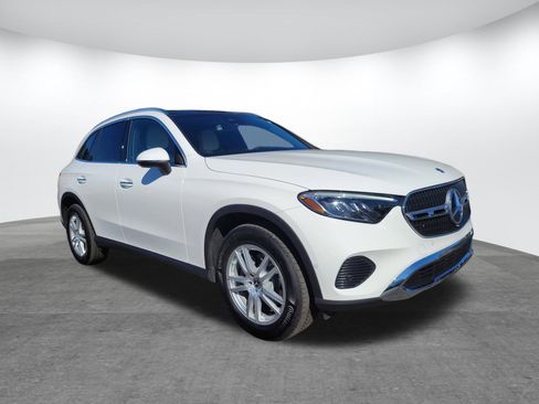 Used 2025 Mercedes-Benz GLC 300 image 22