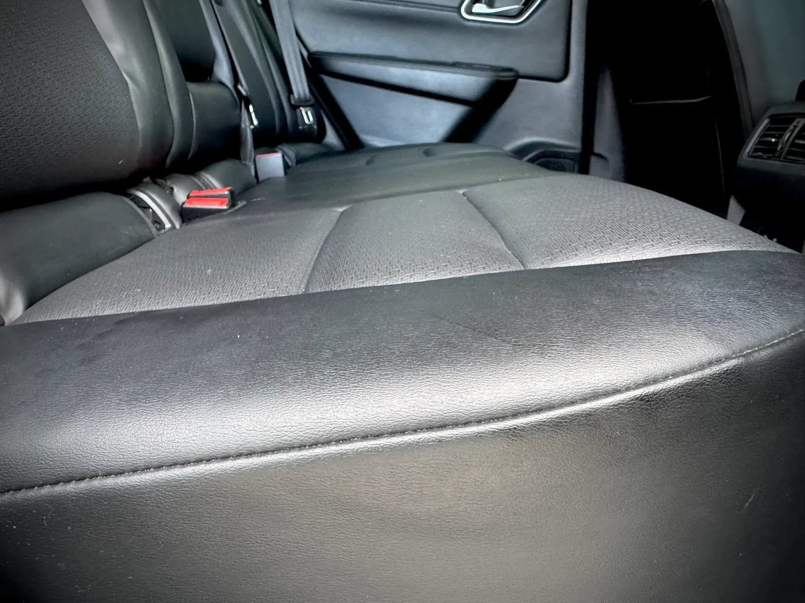 Used 2021 Nissan Rogue SV FWD image 16