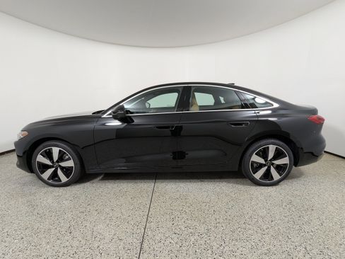 New 2025 Audi A5 2.0T Prestige image 4