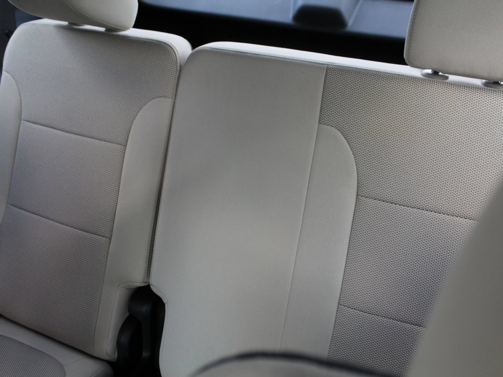 Used 2022 Chevrolet Traverse LT FWD image 12