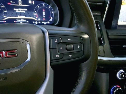Used 2023 GMC Yukon SLT image 23