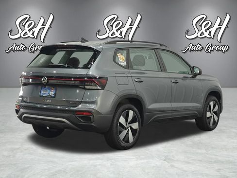 Used 2025 Volkswagen Taos S AWD/4WD image 17