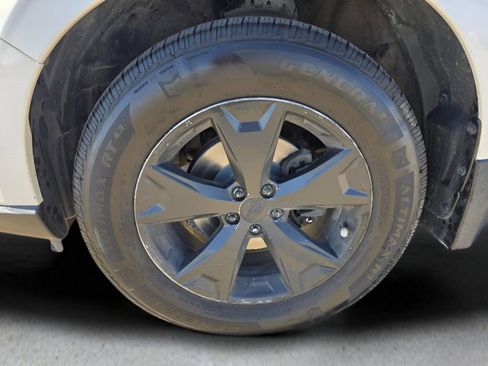 Used 2016 Subaru Forester 2.5i Limited image 9