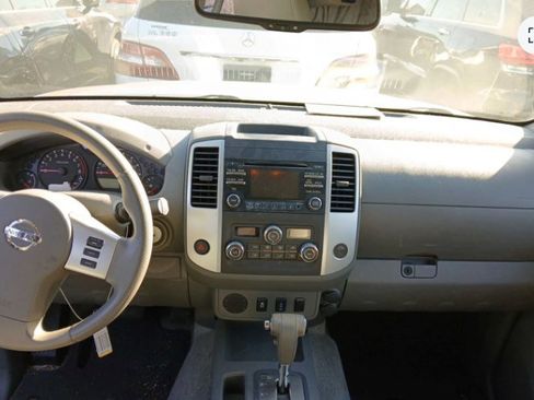 Used 2013 Nissan Frontier SV w/ SV Value Truck Pkg image 6