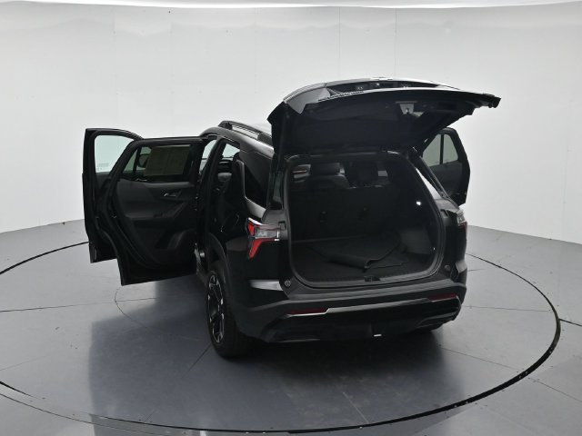 Used 2025 Chevrolet Equinox RS w/ Safety and Technology Package AWD/4WD image 48