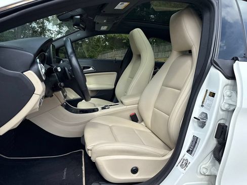 Used 2019 Mercedes-Benz CLA 250 4MATIC image 11