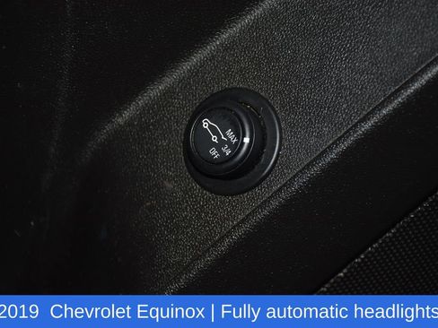 Used 2019 Chevrolet Equinox LT w/ Driver Convenience Package image 23