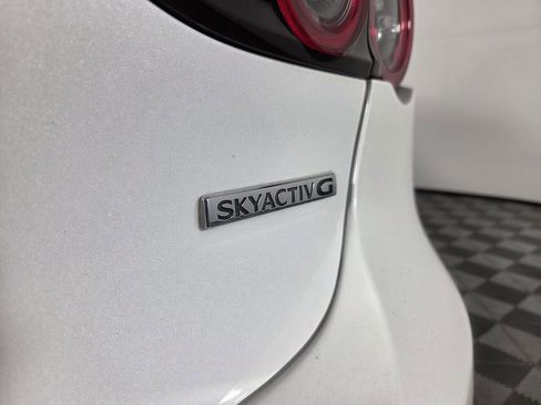 Used 2019 MAZDA MAZDA3 Base image 26