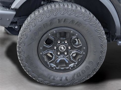 Used 2024 Ford Bronco Wildtrak image 35