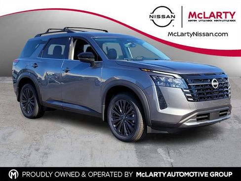 New 2026 Nissan Pathfinder SL image 1