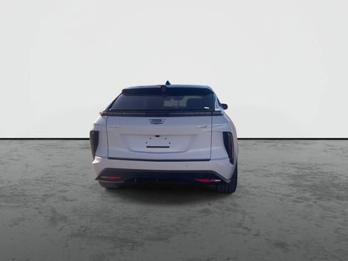 New 2026 Cadillac Lyriq V w/ Exterior Carbon Fiber Package image 5