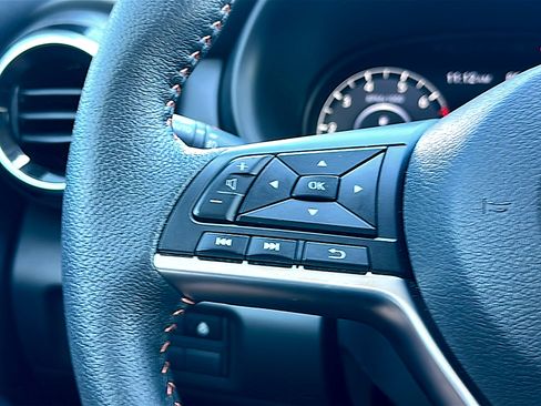 Used 2024 Nissan Kicks SR w/ SR Premium Package image 29