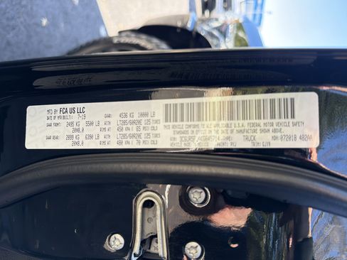 Used 2019 RAM 2500 Laramie image 35