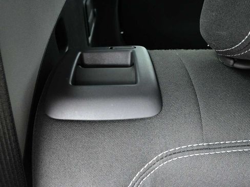 Used 2023 GMC Terrain SLE w/ Driver Convenience Package AWD/4WD image 30