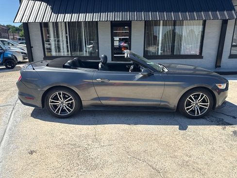 Used 2017 Ford Mustang Premium RWD image 26