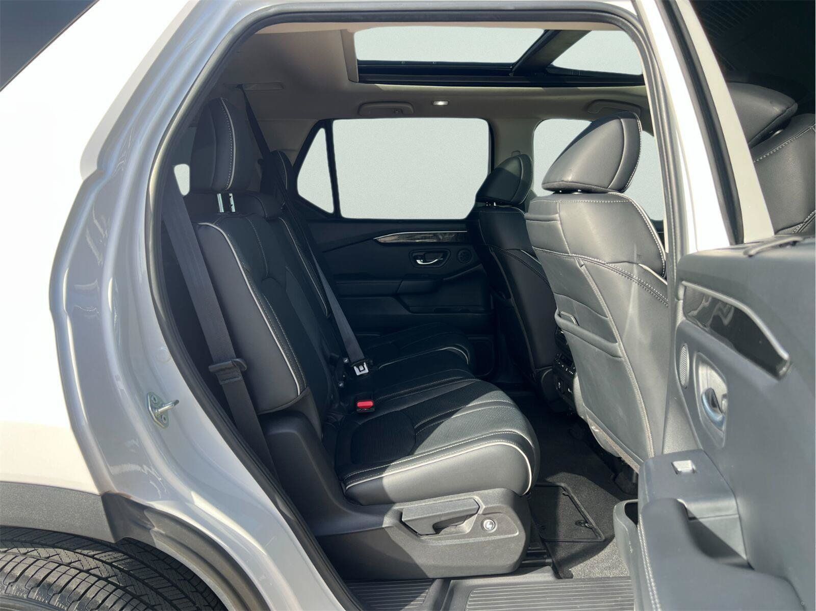 Used 2023 Honda Pilot Elite image 24