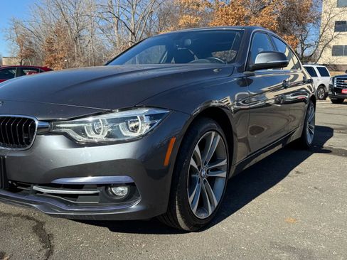 Used 2018 BMW 330i xDrive Sedan w/ Convenience Package image 15