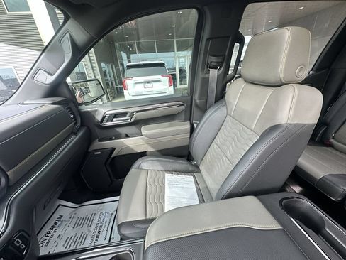 Used 2025 Chevrolet Silverado 1500 ZR2 w/ Technology Package AWD/4WD image 11