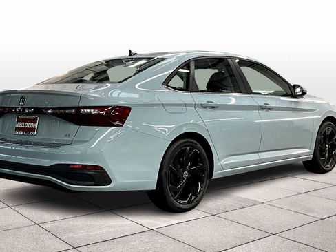 New 2026 Volkswagen Jetta SE image 4