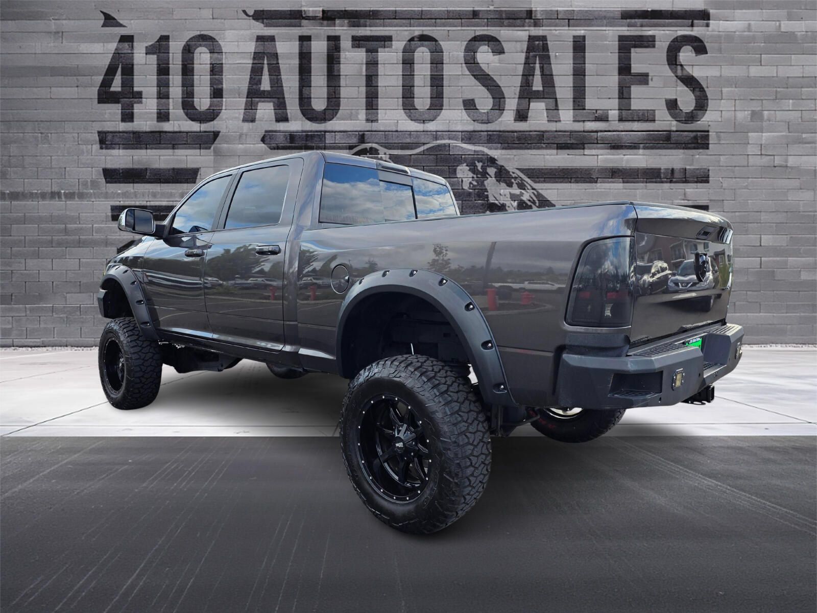 Used 2017 RAM 2500 SLT AWD/4WD image 8