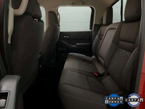 Used 2025 Nissan Frontier SV image 60