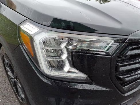 Used 2022 GMC Terrain SLT w/ Elevation Edition AWD/4WD image 3