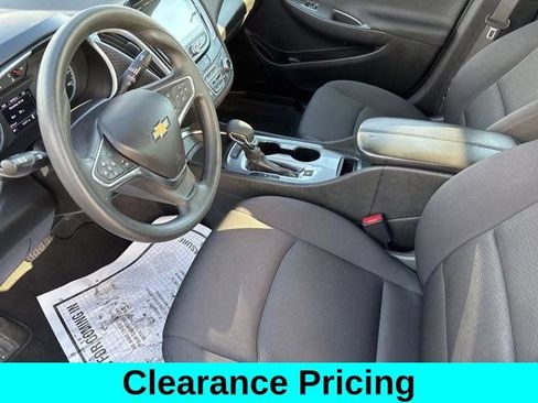 Used 2024 Chevrolet Malibu LT FWD image 11