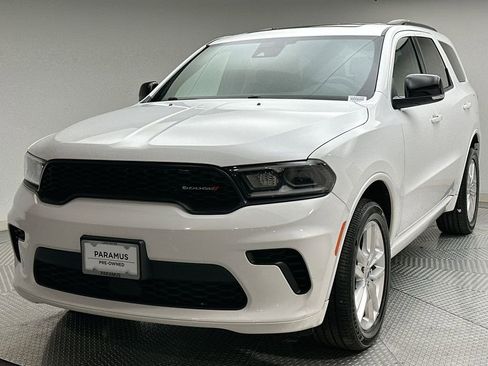 Used 2024 Dodge Durango GT image 1